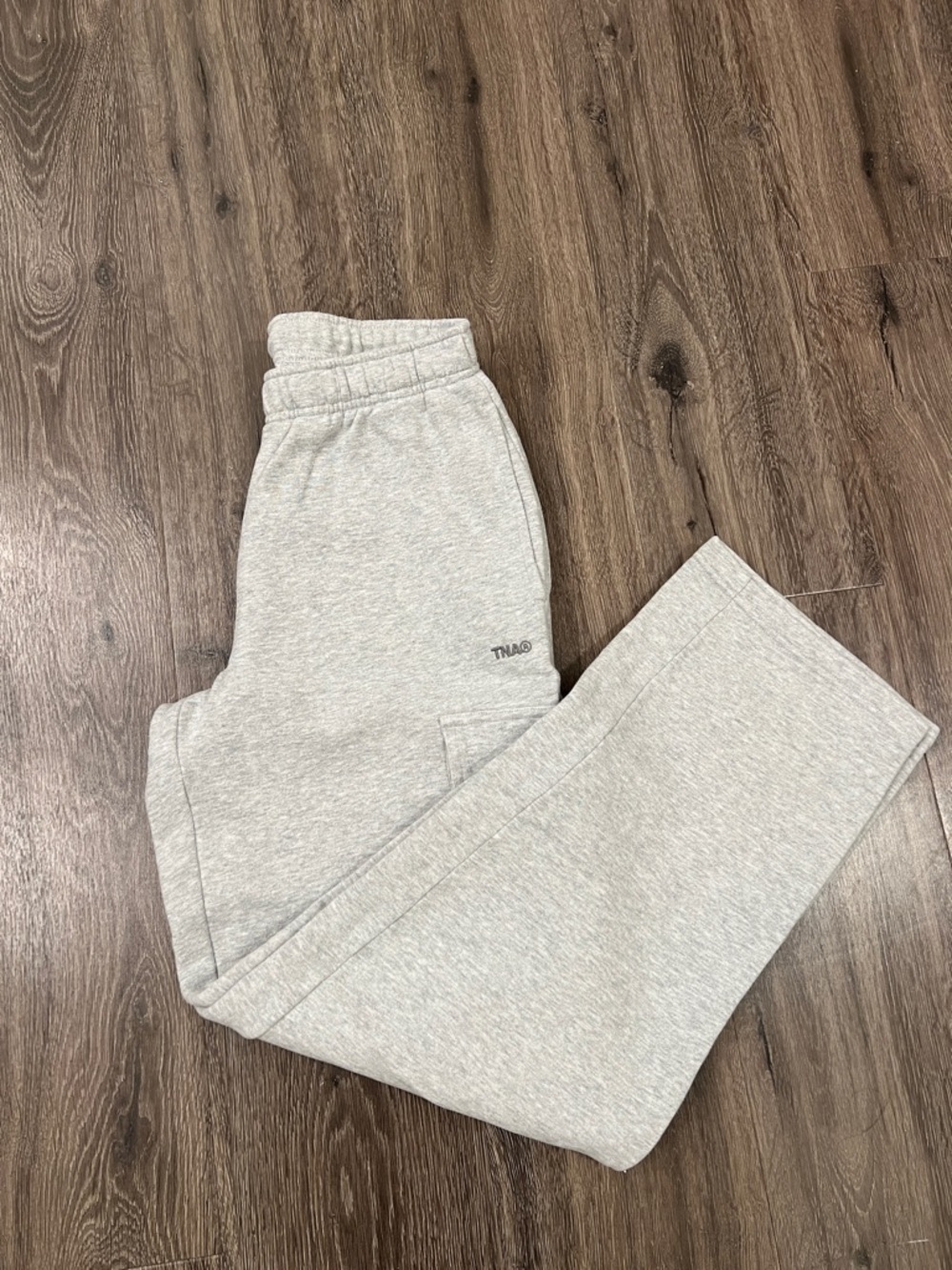 Aritzia TNA sweat fleece mega cargo sweatpants - size S